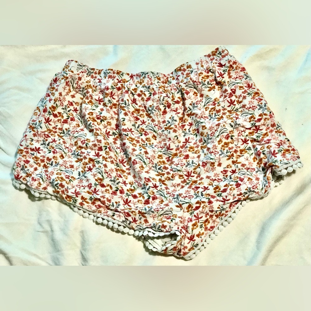 SADIE&SAGE•SIZE-M•LINEN•SHORTS       3 for $15 - Picture 2 of 8